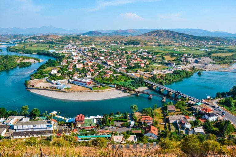 Arnavutlukta Gezilecek Yerler Tiran Sarande ve Daha Fazlası