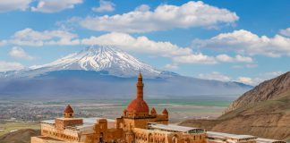 Ağrı İshak Paşa Sarayı İshak Paşa Sarayı