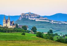 Kaleler, Dağlar ve Renkli Sokaklar: Slovakya Gezilecek Yerler Kaleler, Dağlar ve Renkli Sokaklar: Slovakya Gezilecek Yerler