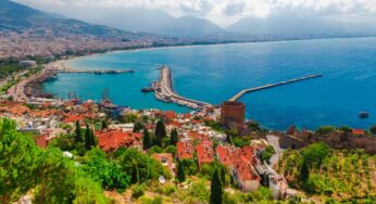 <strong>Tarihin izinde mavinin huzurunda bir şehir: Alanya Gezilecek Yerler</strong>