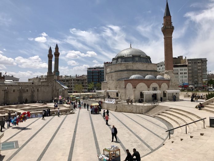 Sivas Nerede, Sivas’a Nasıl Gidilir? Sivas Kale Camii