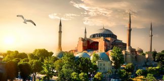 Ayasofya’nın Tarihçesi ve Gizemleri Ayasofya Müzesi