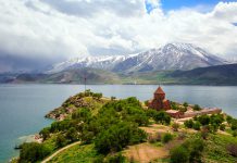 Van’ın En İyi Plajları Van Gölü