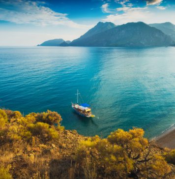 Olimpos ve Çevresinde Gezilecek Yerler Olimpos (Olympos) Plajı, Kumluca