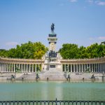 El Estanque ve El Retiro Parkı