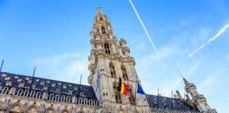 Brüksel’de Gezilecek Yerler Brüksel Belediye Binası (2)