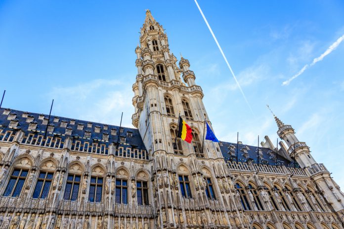 Brüksel’de Gezilecek Yerler Brüksel Belediye Binası (2)