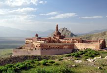 Ağrı’da Gezilecek Yerler İshak Paşa Sarayı Ağrı