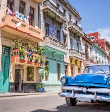 Küba’da Geçmişe Yolculuk: Azgelişmişliğin Anıları Film İncelemesi Havana, Küba