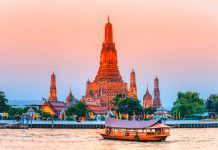 Bangkok’ta Gezilecek Yerler Wat Arun (Şafak Tapınağı) Bangkok, Tayland