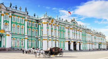 St. Petersburg Seyahat Rehberi