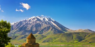 Van’da Gezilecek En Güzel Yerler Van Gölü