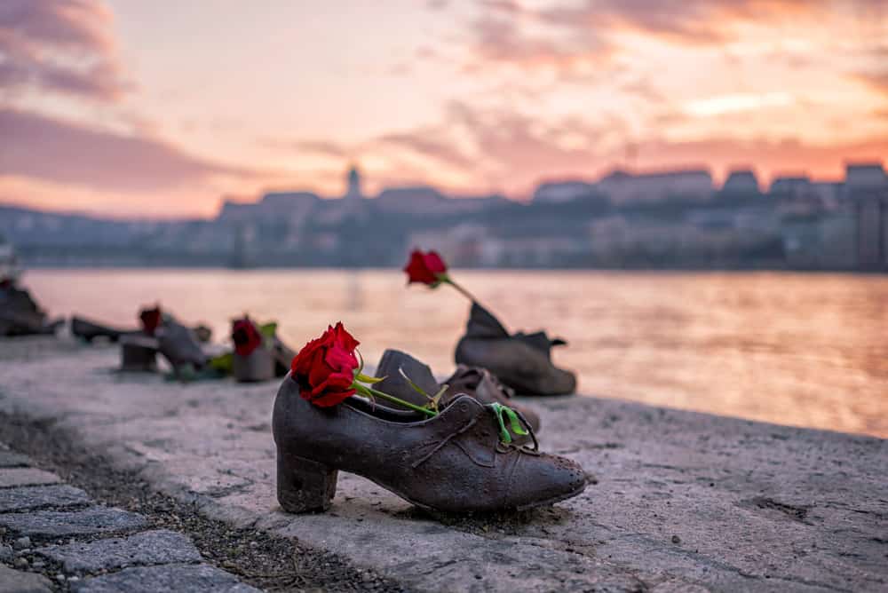 Budapeşte, Tuna Kıyısındaki Ayakkabılar Budapeşte