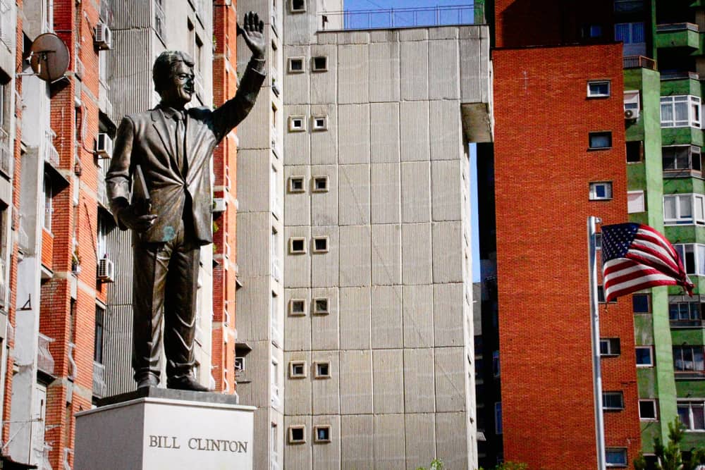 Bill Clinton Anıtı Priştine