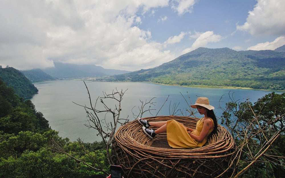 Wanagiri Gizli Tepe ile İkiz Göl Manzarası Bali