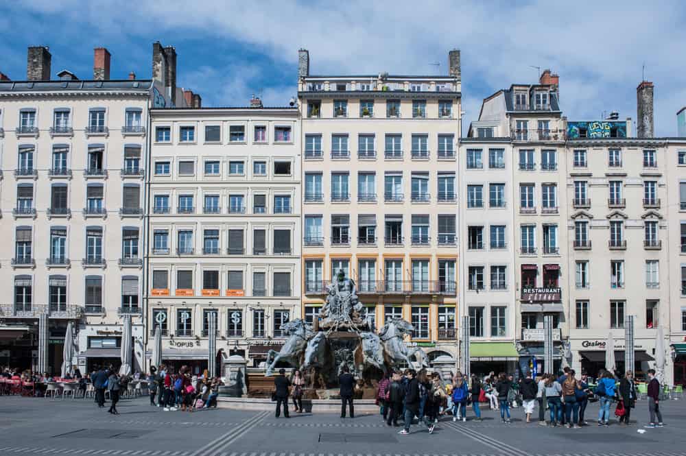 Lyon Place des Terraux (Terraux Meydanı)