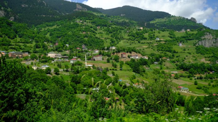 Trabzon Nerede, Trabzon’a Nasıl Gidilir? Uzun Göl Yayla Trabzon