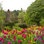 Buttes Chaumont Parkı Paris Fransa