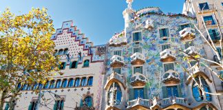 Dünyanın Mimari Harikası 9 Şehri ve Simge Yapıları Casa Batllo Barcelona İspanya