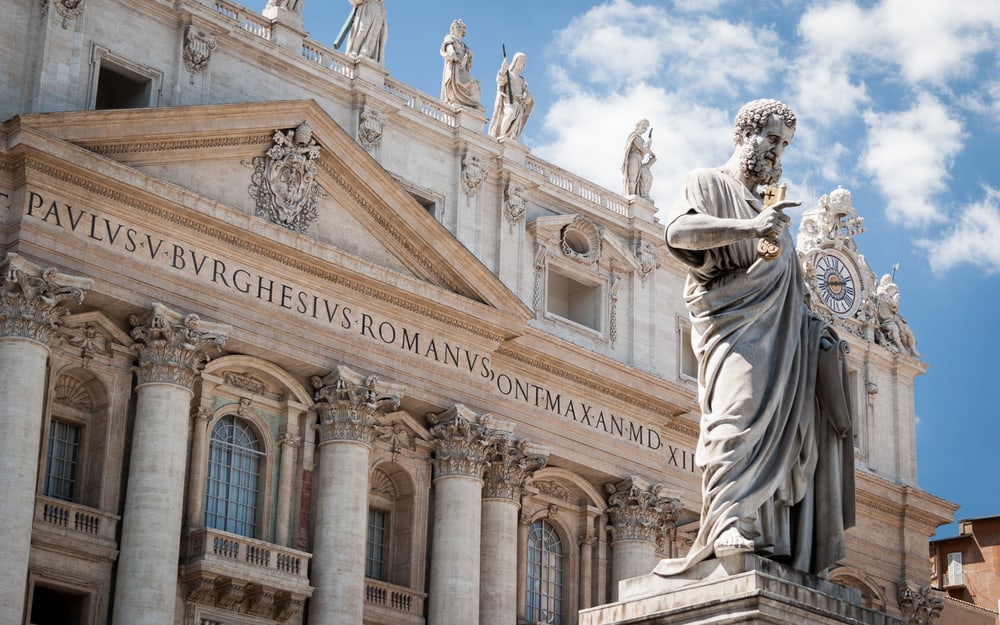 Aziz Peter Bazilikası ve Meydanı Vatikan