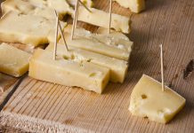 Doğu Anadolu Bölgesi Mutfağının En Sevilen Yemekleri Kars Gravyer Peyniri