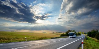 Otobüsle Seyahat Etmenin Avantajları Otobüs Yolculuğu