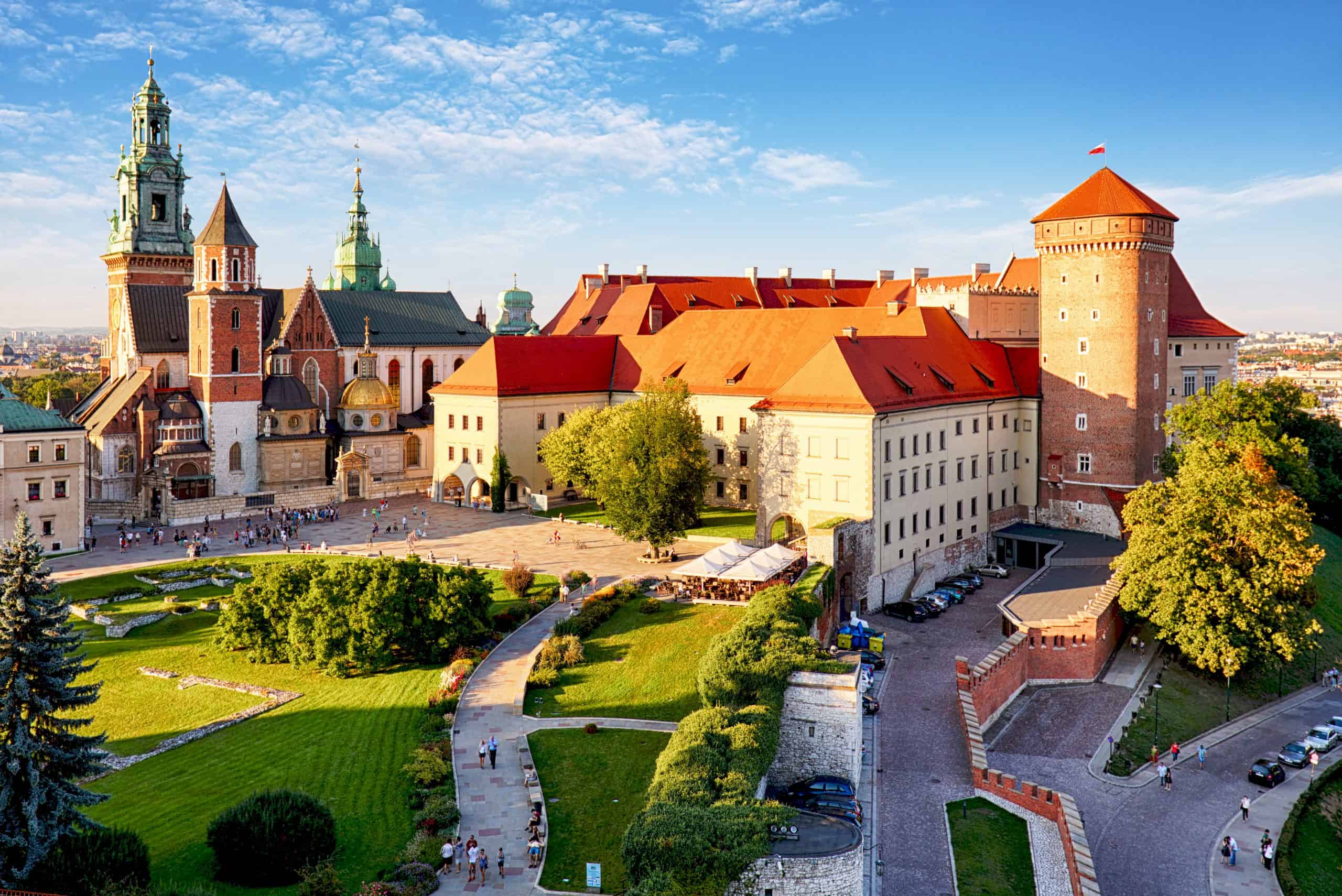 Wawel castle. Польша-Вавель (Краков). Вавельский замок Польша. Дворец Вавель Краков Польша. Королевский замок Вавель. Польша.