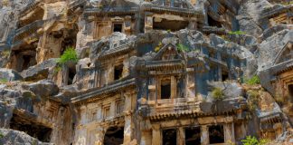 Demre Nerede? Demre’ye Nasıl Gidilir? Mira Kral Mezarları Demre Antalya