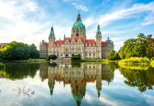 Hannover’de Gezilecek Yerler Yeni Belediye Binası, Hannover, Almanya