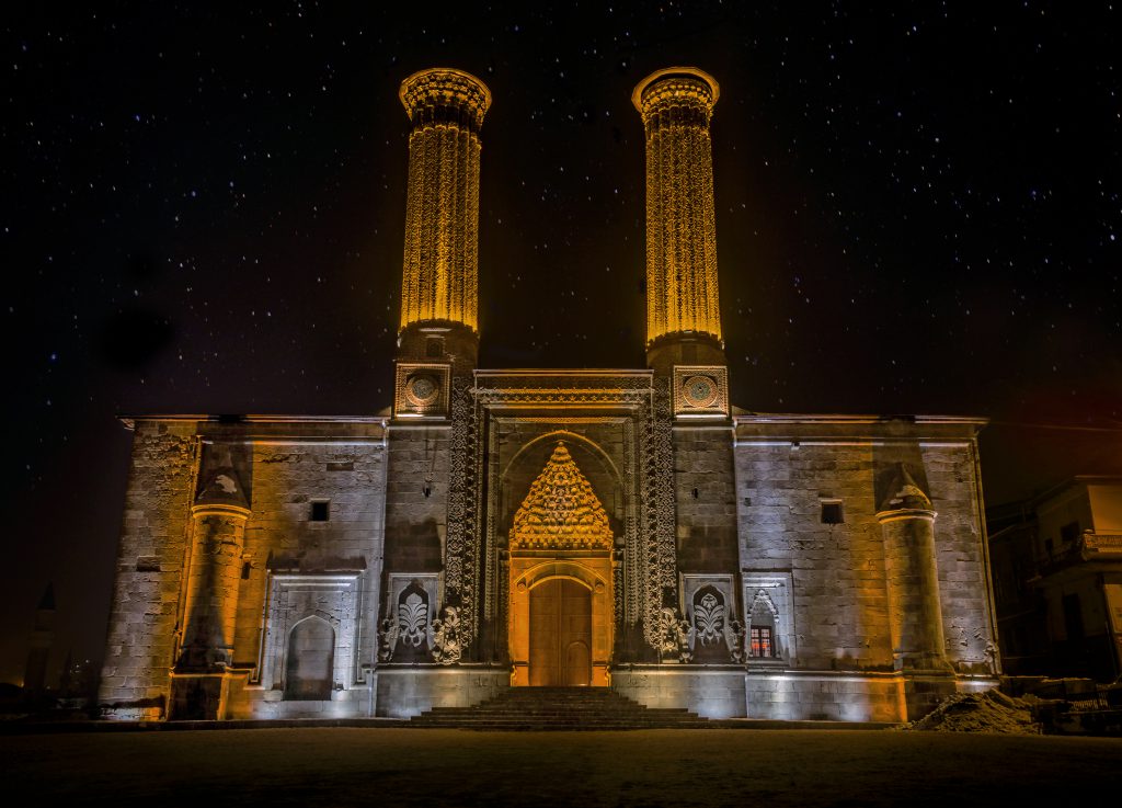Çifte Minareli Medrese (Hatuniye Medresesi), Erzurum