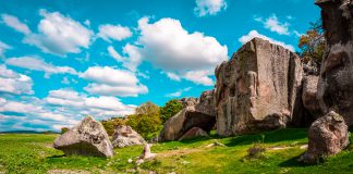 Frig Vadisi ve Emre Gölü Gezi Rehberi Frig Vadisi, Afyon