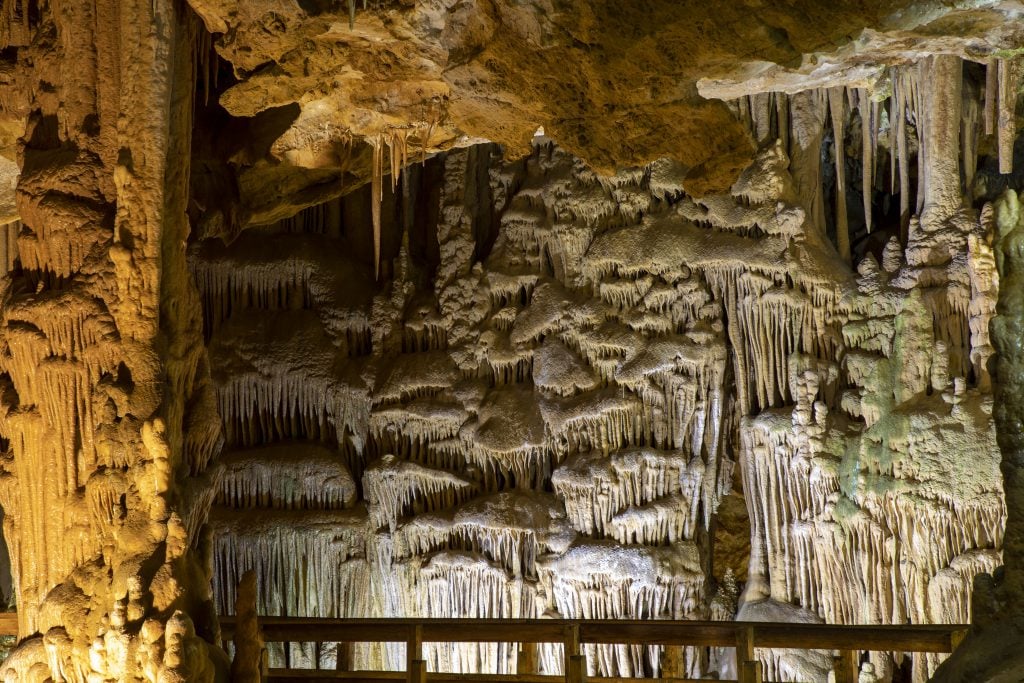Karaca Mağarası, Gümüşhane