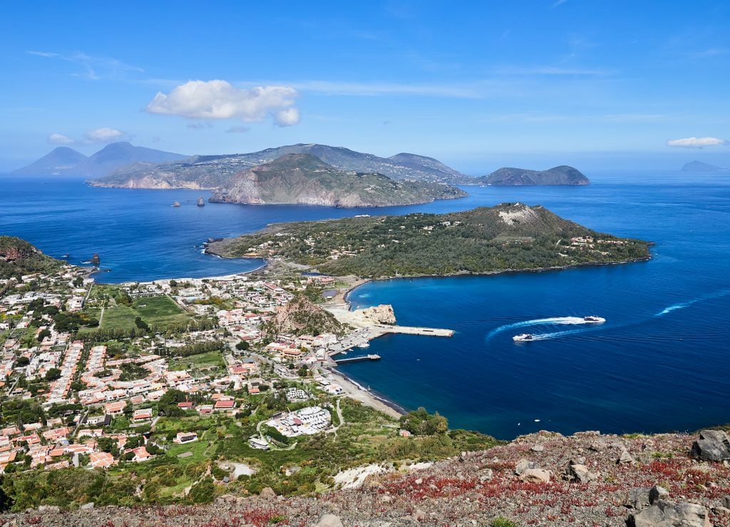 Aeolian Adaları, Sicilya