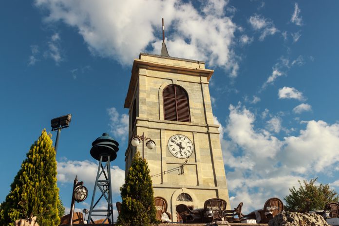 Kastamonu Nerede ve Kastamonu’ya Nasıl Gidilir? Kastamonu Saat Kulesi
