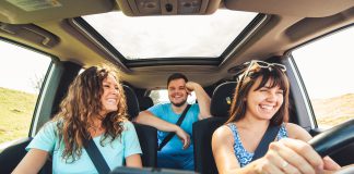 Arabayla Uzun Yola Çıkarken Yanınıza Almanız Gerekenler Arabayla Uzun Yola Çıkarken Yanınıza Almanız Gerekenler