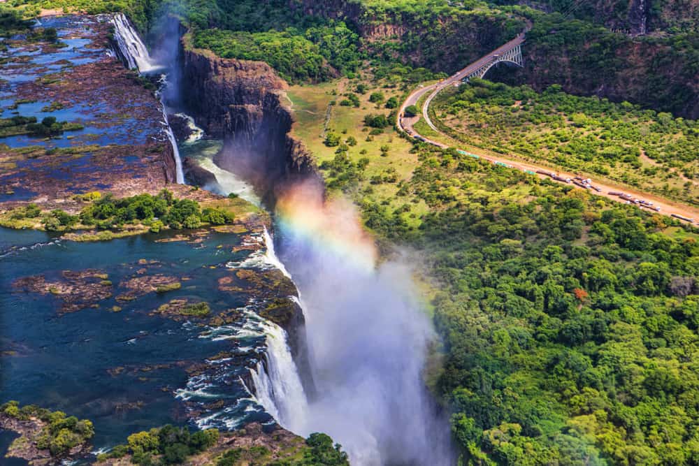 Victoria Şelaleleri, Zimbabwe – Zambiya Sınırı