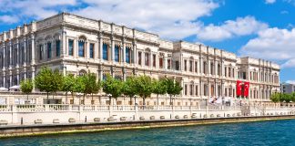 Çırağan Sarayı Hakkında Merak Edilen Her Şey Çırağan Sarayı