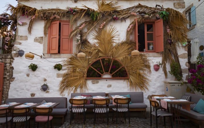 Alaçatı Kahvaltı Mekanları- Alaçatı’da ve Çeşme’de Kahvaltı Yapılacak En İyi Mekanlar Alaçatı Restoran