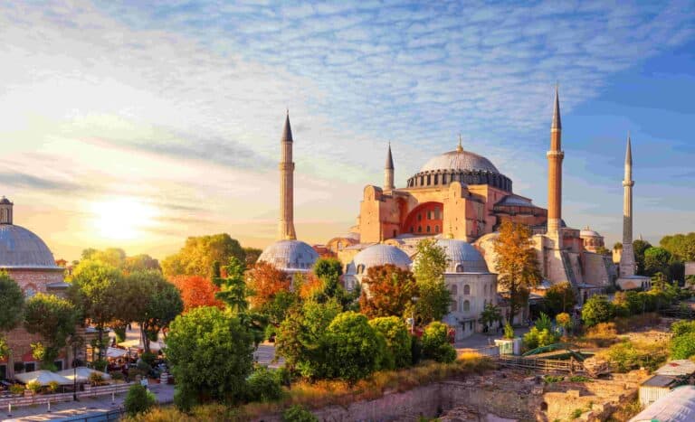 İstanbul Gezilecek Yerler Listesi, En Güzel 100 Yer (2026) | Obilet