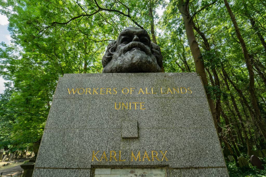 Highgate Mezarlığı, İngiltere- Karl Marx