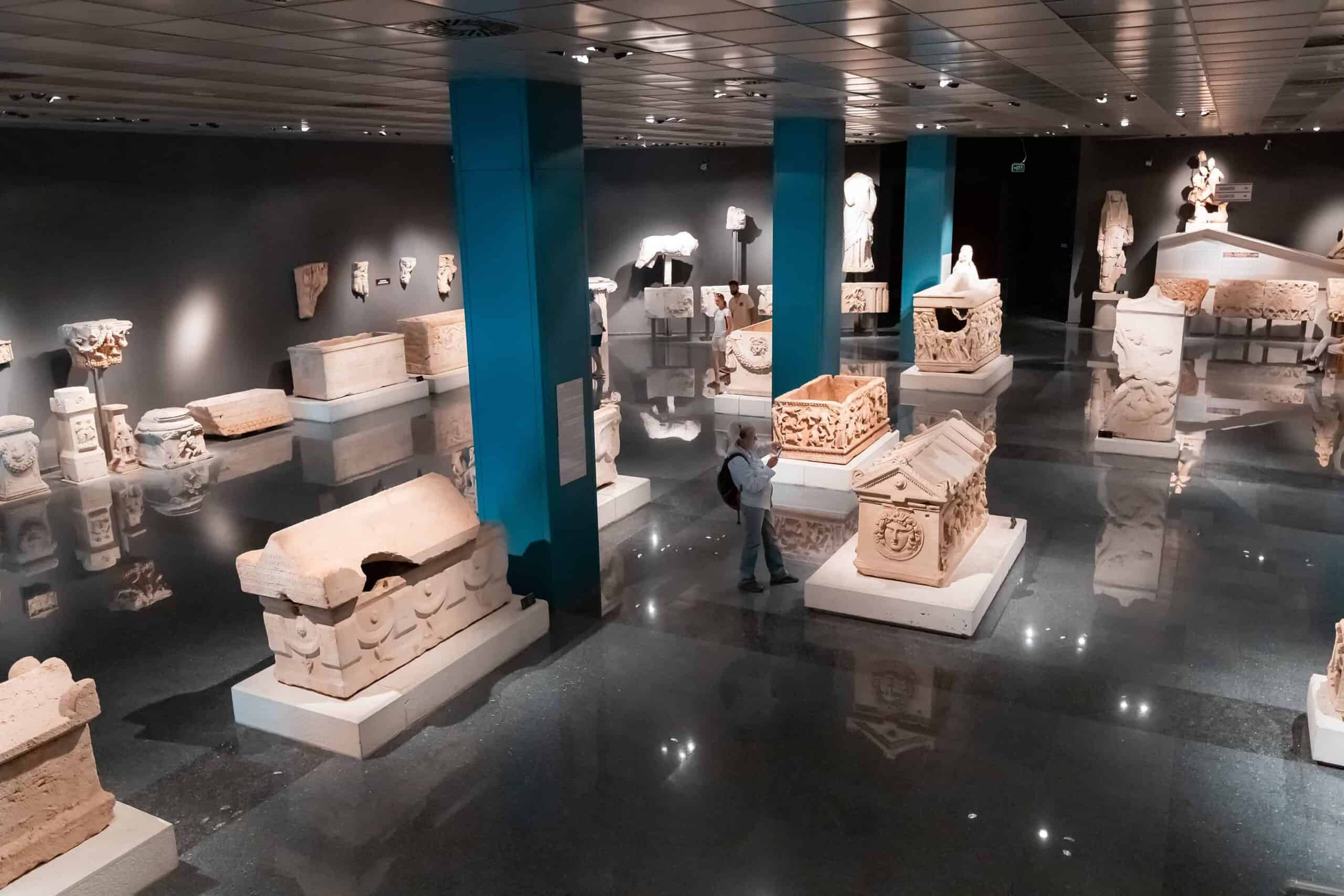 Antalya Nekropol Müzesi