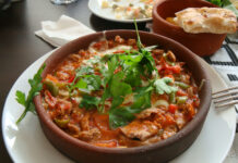 Aksaray’ın En Meşhur Yemekleri Kiremit Tava, Aksaray