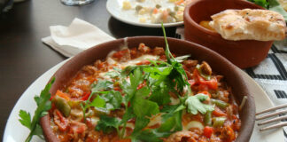 Aksaray’ın En Meşhur Yemekleri Kiremit Tava, Aksaray