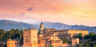 El Hamra Sarayı Nerede ve El Hamra’ya Nasıl Gidilir? El Hamra Sarayı