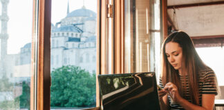 Çalışanların İstanbul’da Gidebileceği En Keyifli Mekanlar İstanbul Home Office Kafe