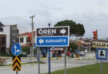 Size Aniden Direksiyon Kırdıracak Kahverengi Tabelalar  Size Aniden Direksiyon Kırdıracak Kahverengi Tabelalar