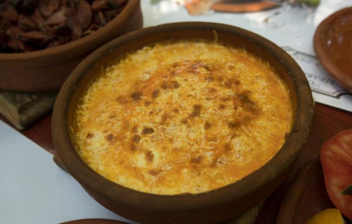 Rize’nin Meşhur Yemekleri Rize Kuymak