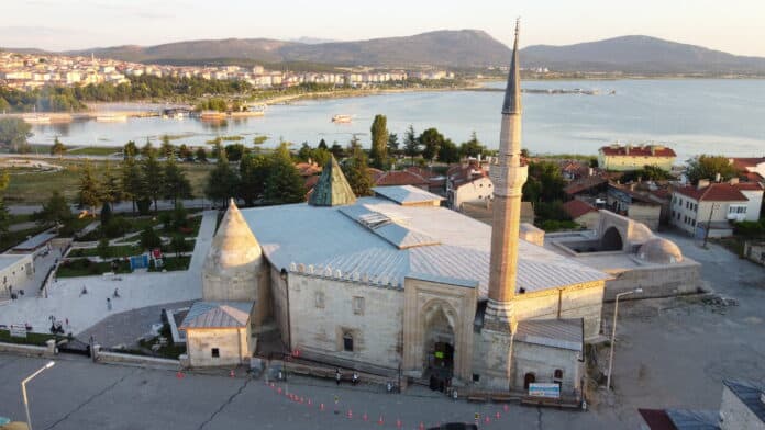 Beyşehir Eşrefoğlu Camii Konya Beyşehir Eşrefoğlu Camii