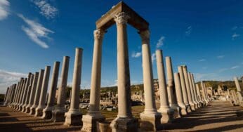 Perge Antik Kenti Nerede? Perge’ye Nasıl Gidilir?