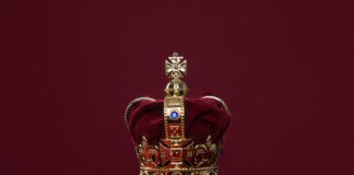 The Crown Dizisinin Çekildiği Yerler Crown Dizisi